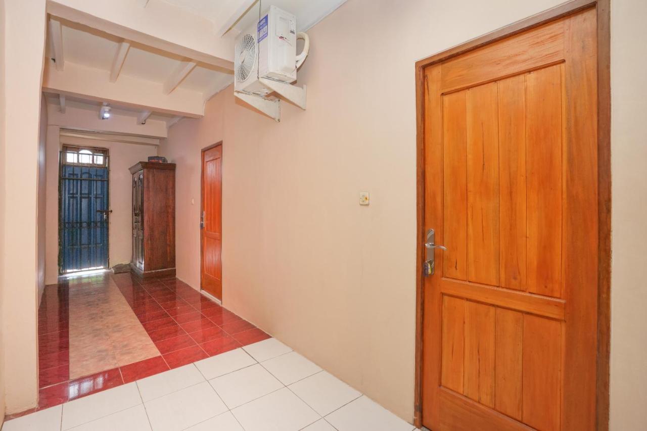 Oyo 2656 Az Zahra Residence Syariah Surabaya Exterior photo